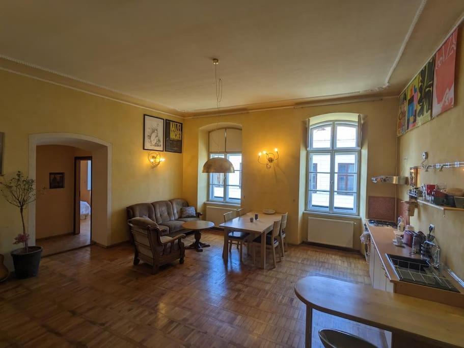 Boheme Central Apartment تيميشورا المظهر الخارجي الصورة